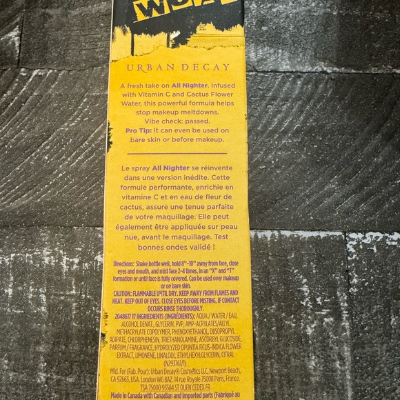 Urban Decay All Nighter Makeup Setting Spray with Vitamin C - Picture 2 of 2